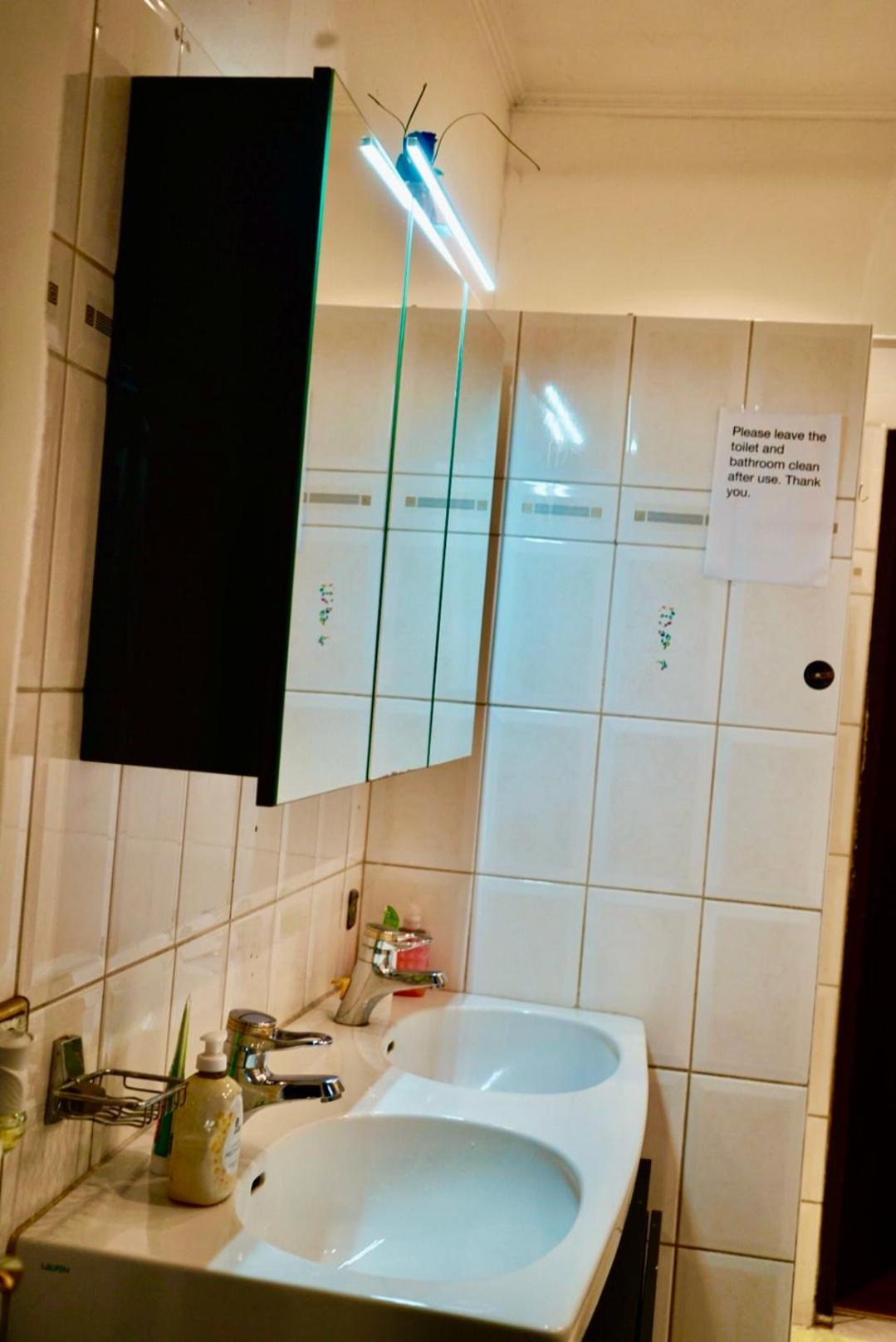 Schoepfwerk Hostel 10 Відень Екстер'єр фото